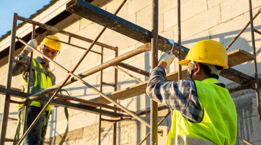 Professional fairlawn roofing services in Paloma, IL